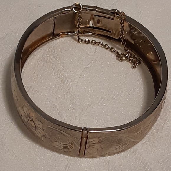 Vintage Chunky Flower Designs Silver Tone Bracelet 8.1/8" Circle Length - Picture 16 of 16